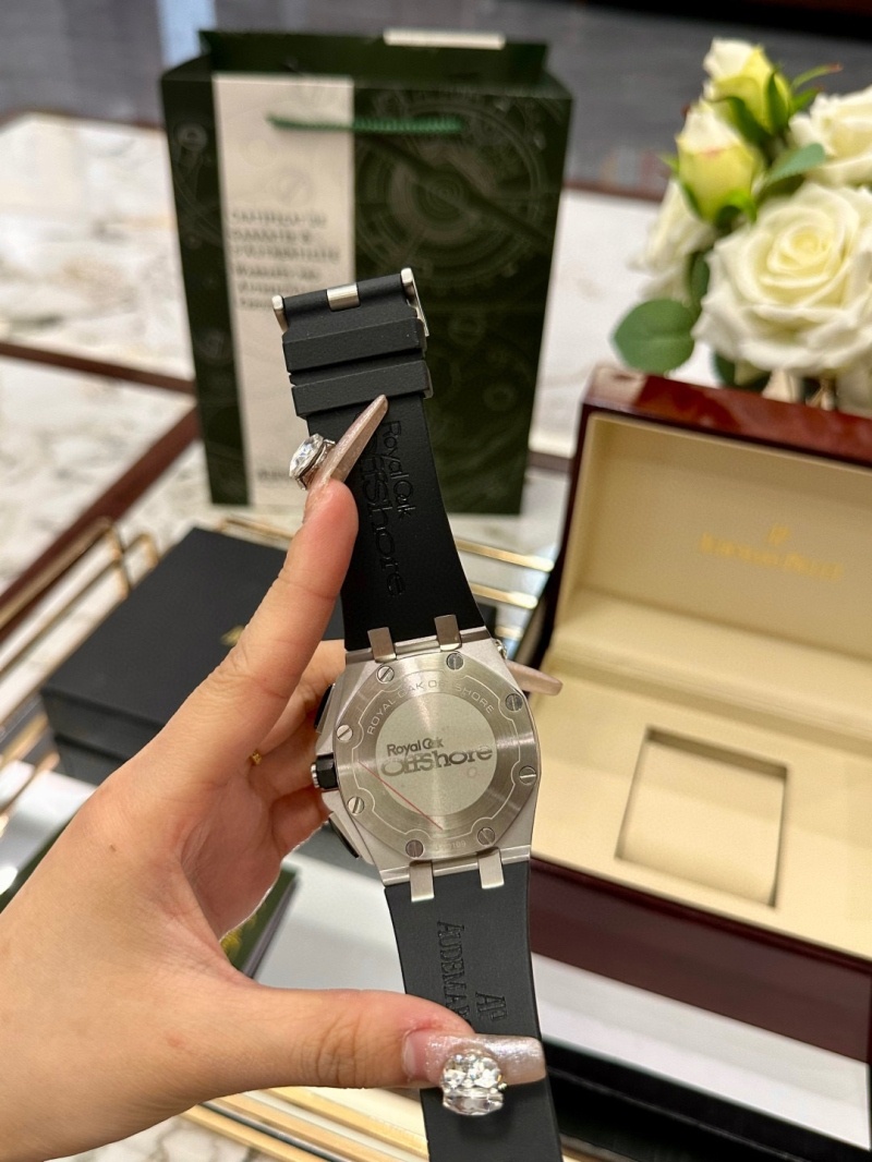 오데마피게 로얄오크 오프쇼어 크로노그래프 45mm