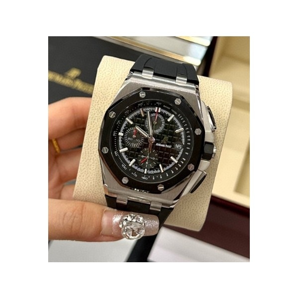 오데마피게 로얄오크 오프쇼어 크로노그래프 45mm