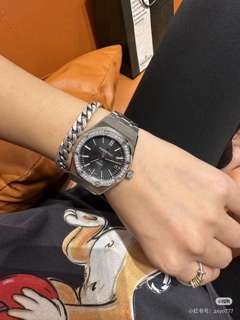 오데마피게 로얄오크 검판 다이아베젤 40mm