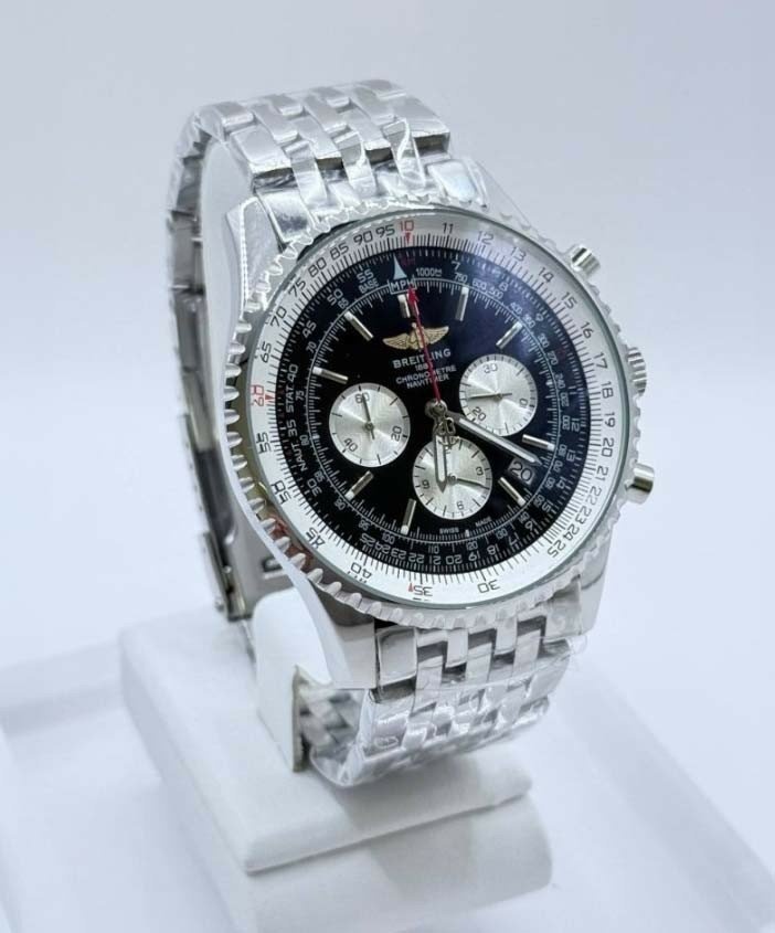 브라이틀링 네비타이머 B04 크로노그래프 시계