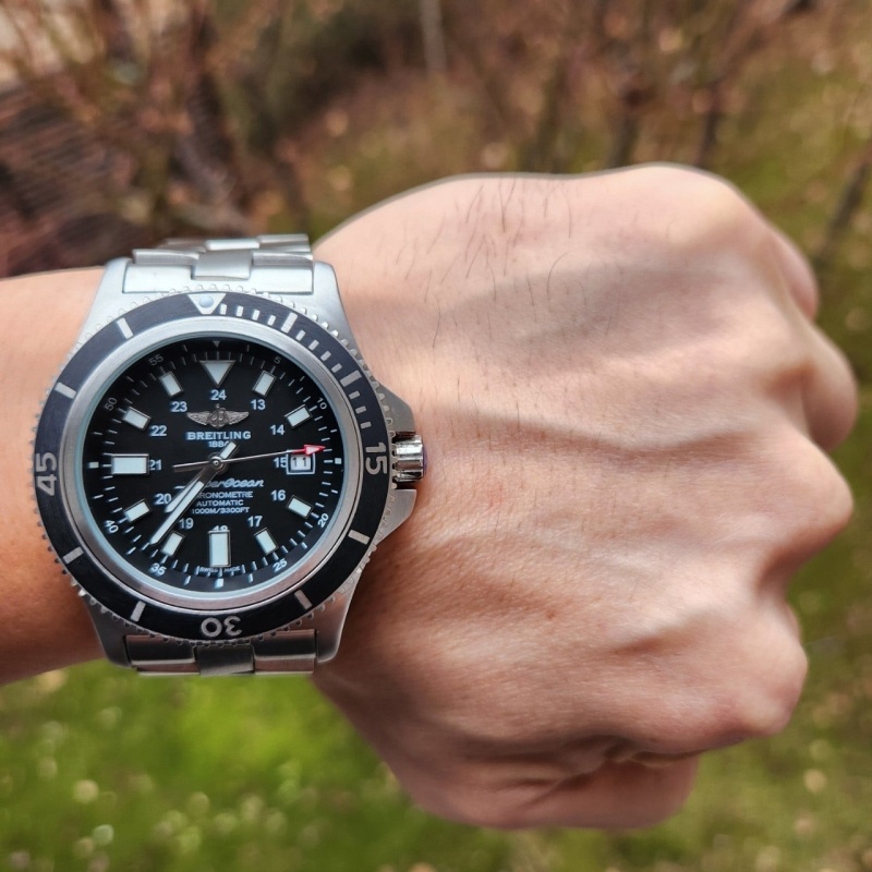 브라이틀링 슈퍼오션 블랙