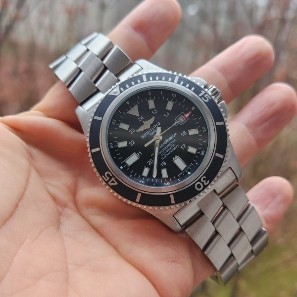 브라이틀링 슈퍼오션 블랙