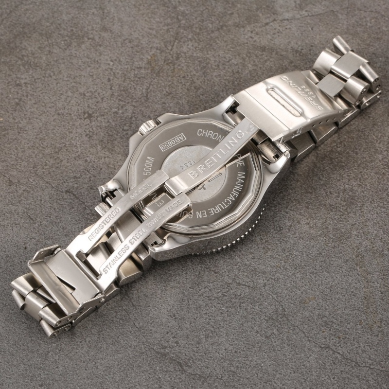 브라이틀링 슈퍼오션2 메탈 블랙 44