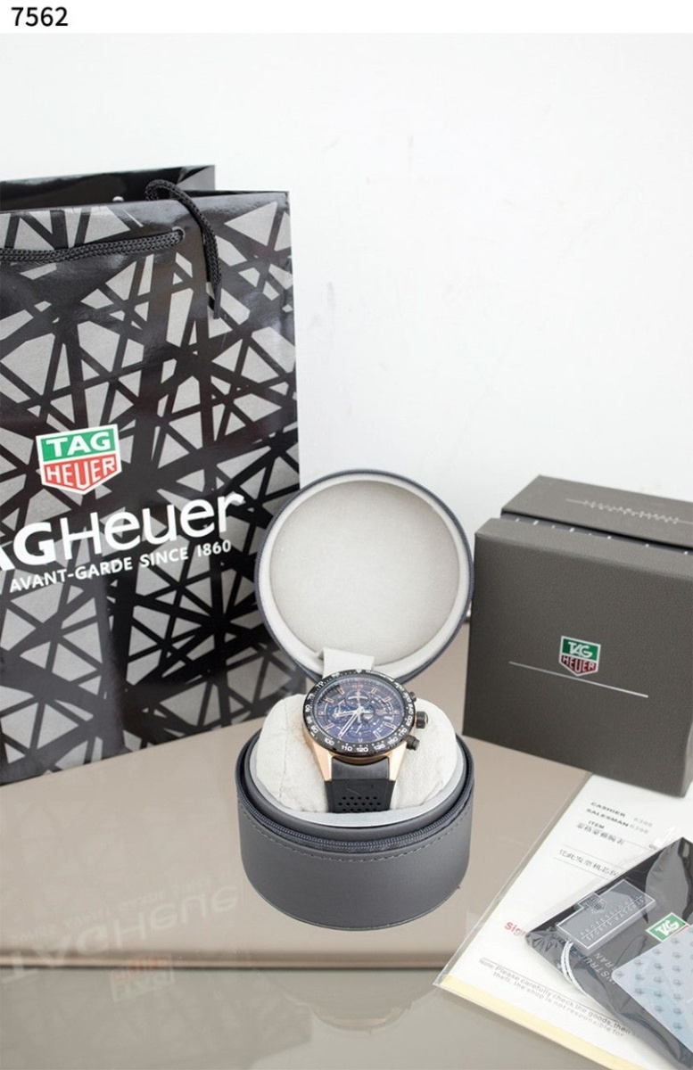 태그호이어 수입고급 까레라 크로노그래프