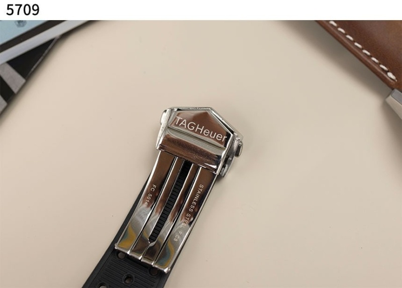 태그호이어 까레라 칼리버16 화이트 실버