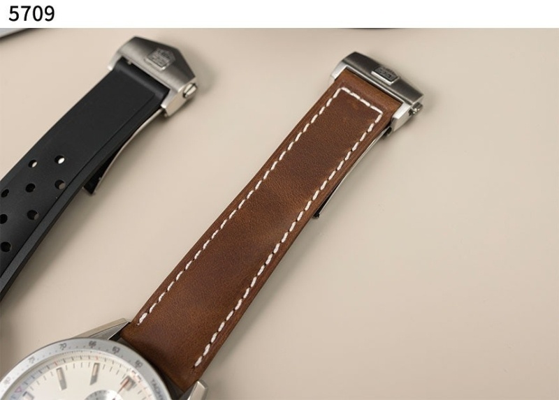 태그호이어 까레라 칼리버16 화이트 실버