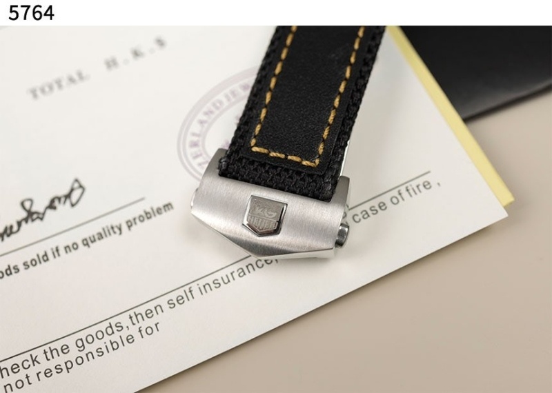 태그호이어 수입고급 아쿠아 레이서 300M 칼리버 16 오토매틱 크로노그래프