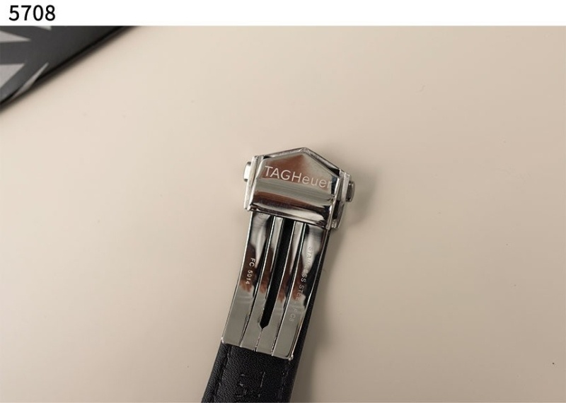 태그 호이어 까레라 칼리버16 크로노그래프 블랙