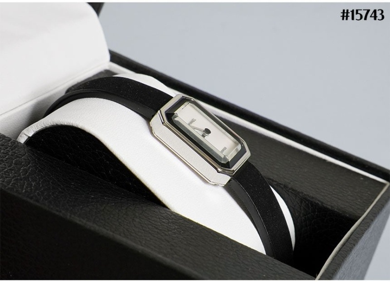 샤넬 프리미에르 리본 시계