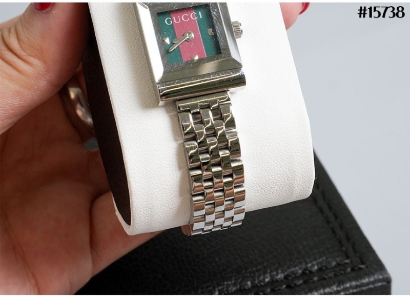 구찌 G-프레임 시계