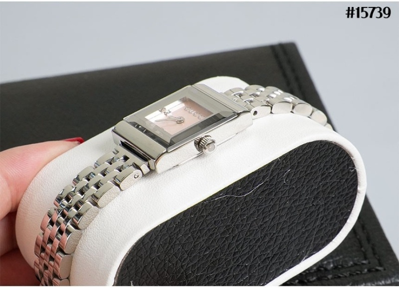 구찌 G-프레임 시계