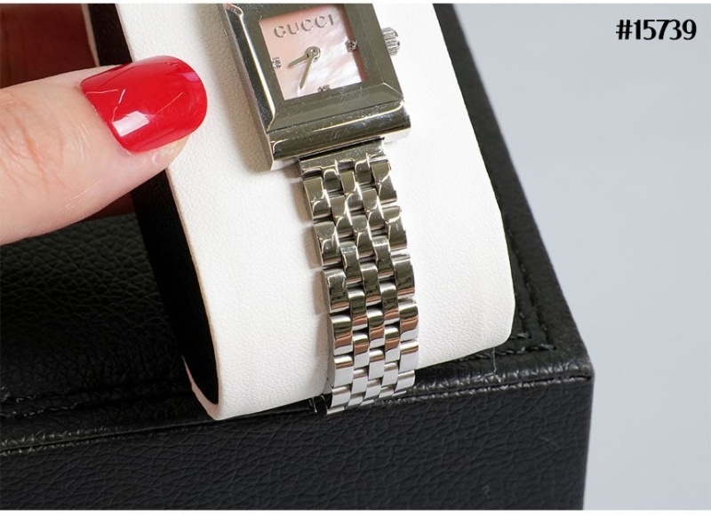 구찌 G-프레임 시계