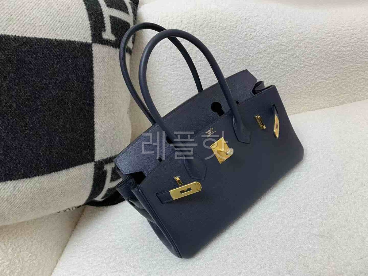 Hermès Birkin Shoulder 29 Evercolor Bleu Nuit x Gold Hardware