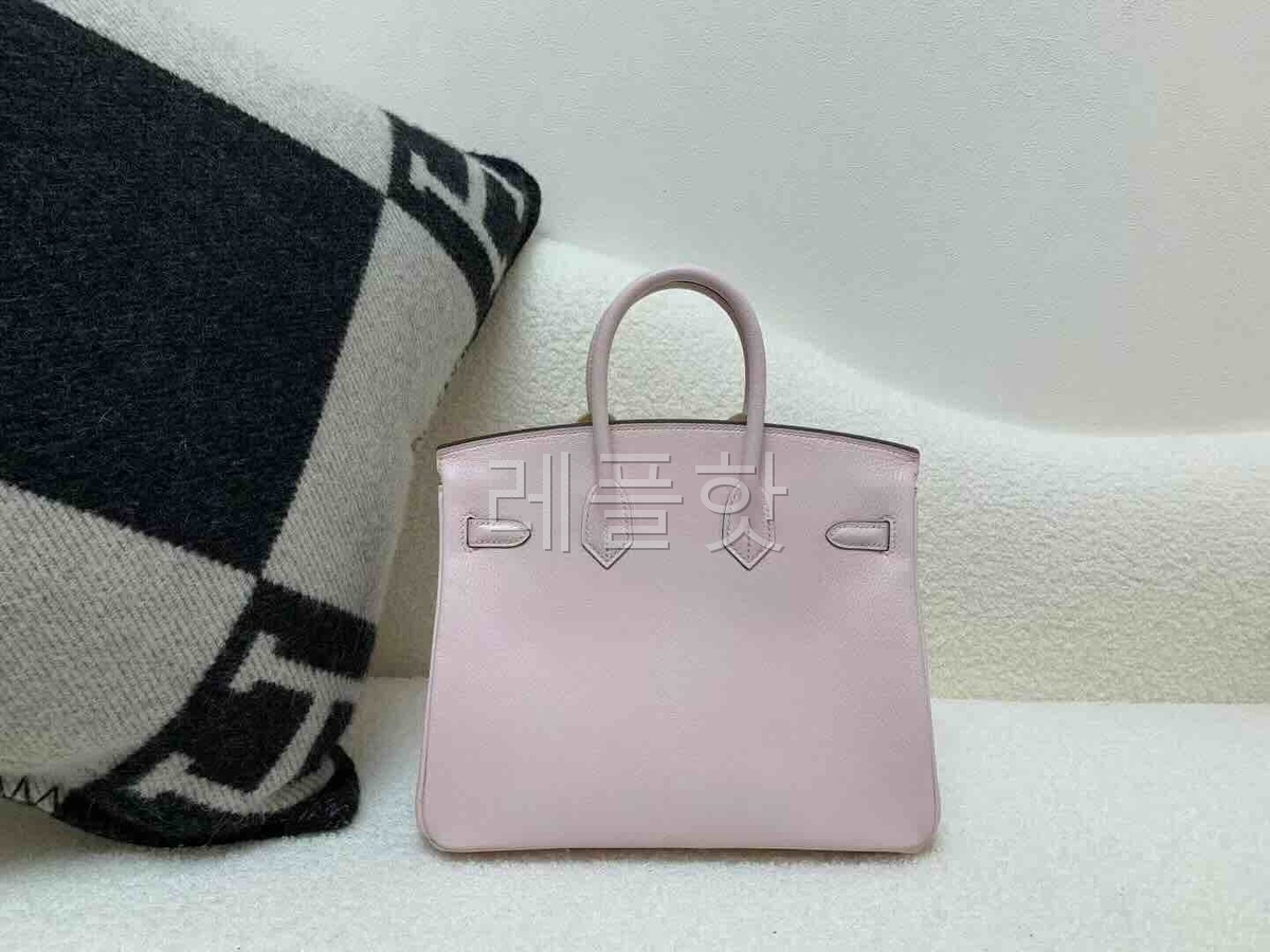 Hermès Birkin 25 Chevre Mauve Pale x Gold Hardware