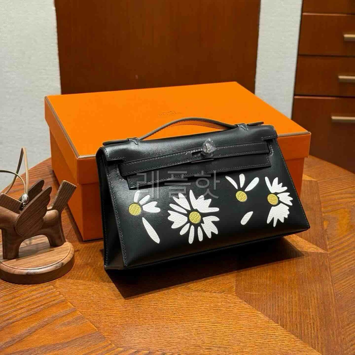 Hermès Kelly Pochette Black Swift Daisy Print x Palladium Hardware