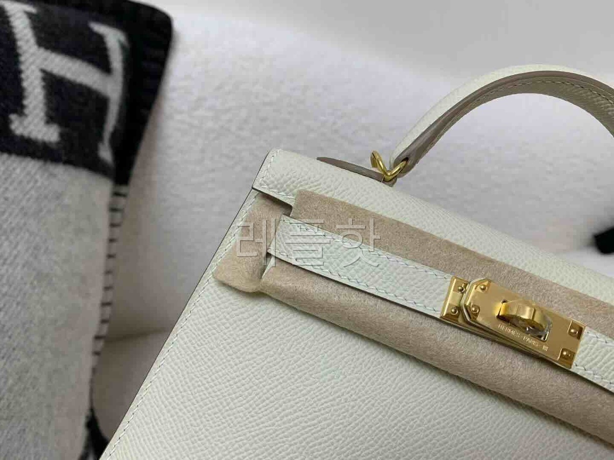 Hermès Mini Kelly II Epsom Craie x Gold Hardware