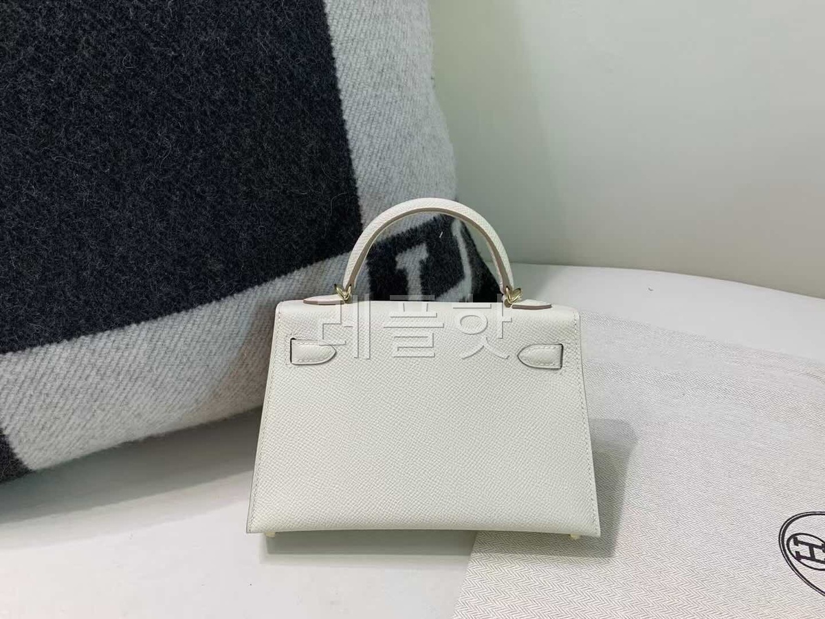 Hermès Mini Kelly II  Epsom Craie x Gold Hardware