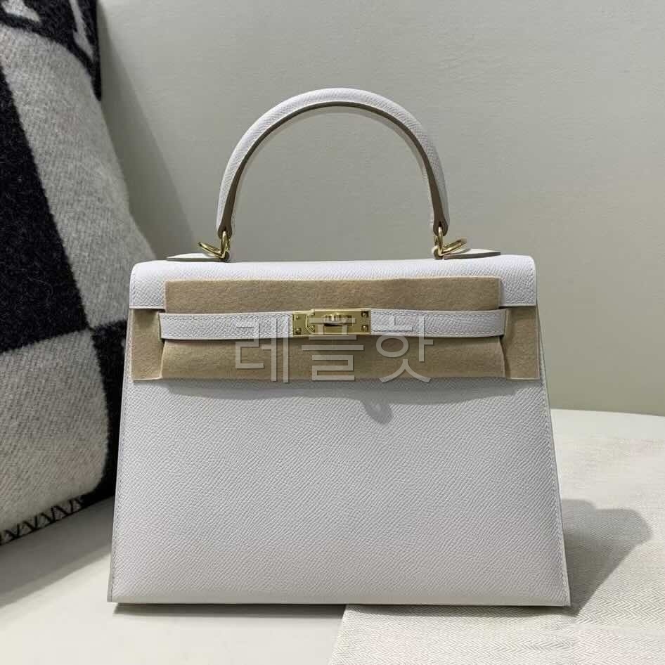 Hermès Kelly 25 Epsom Blanc x Gold Hardware