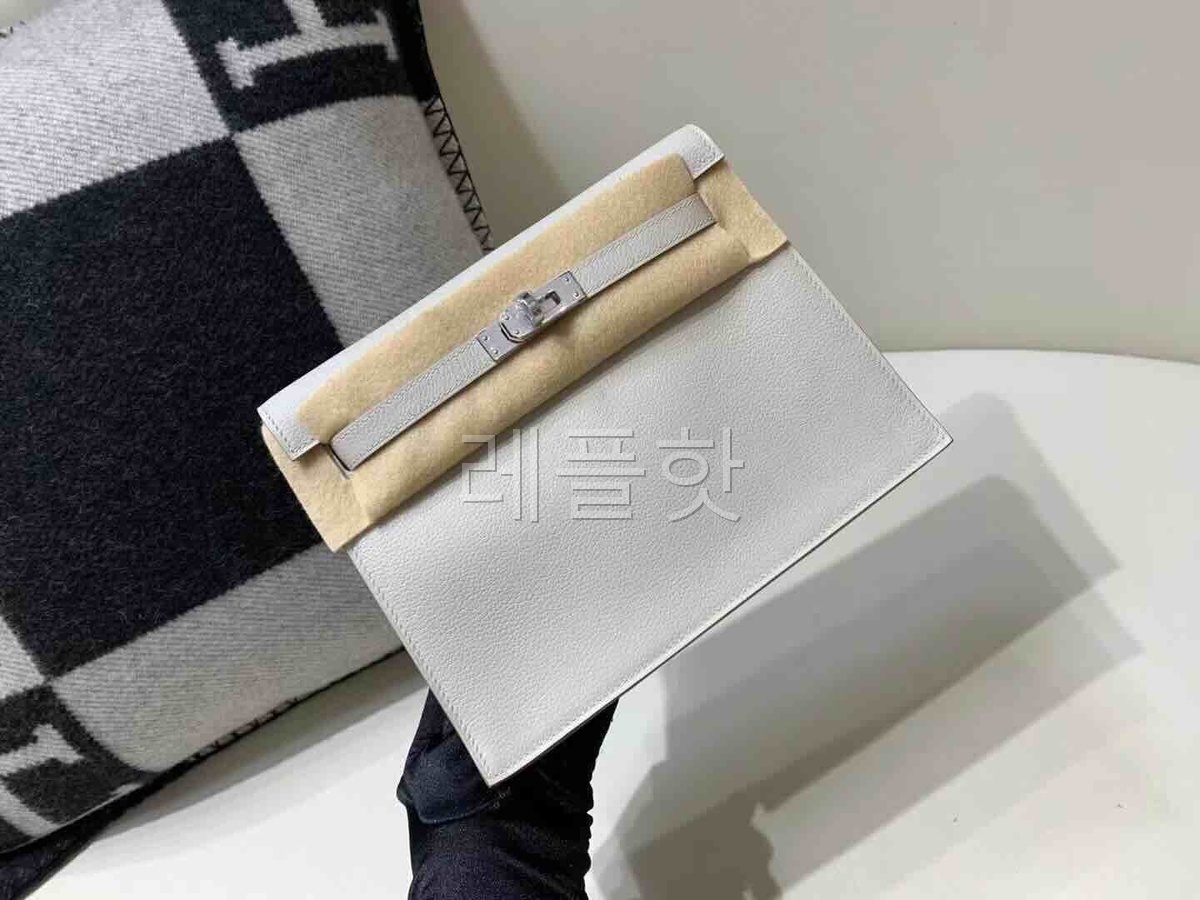 Hermès Kelly Danse 22 Evercolor Pearl Grey x Palladium Hardware