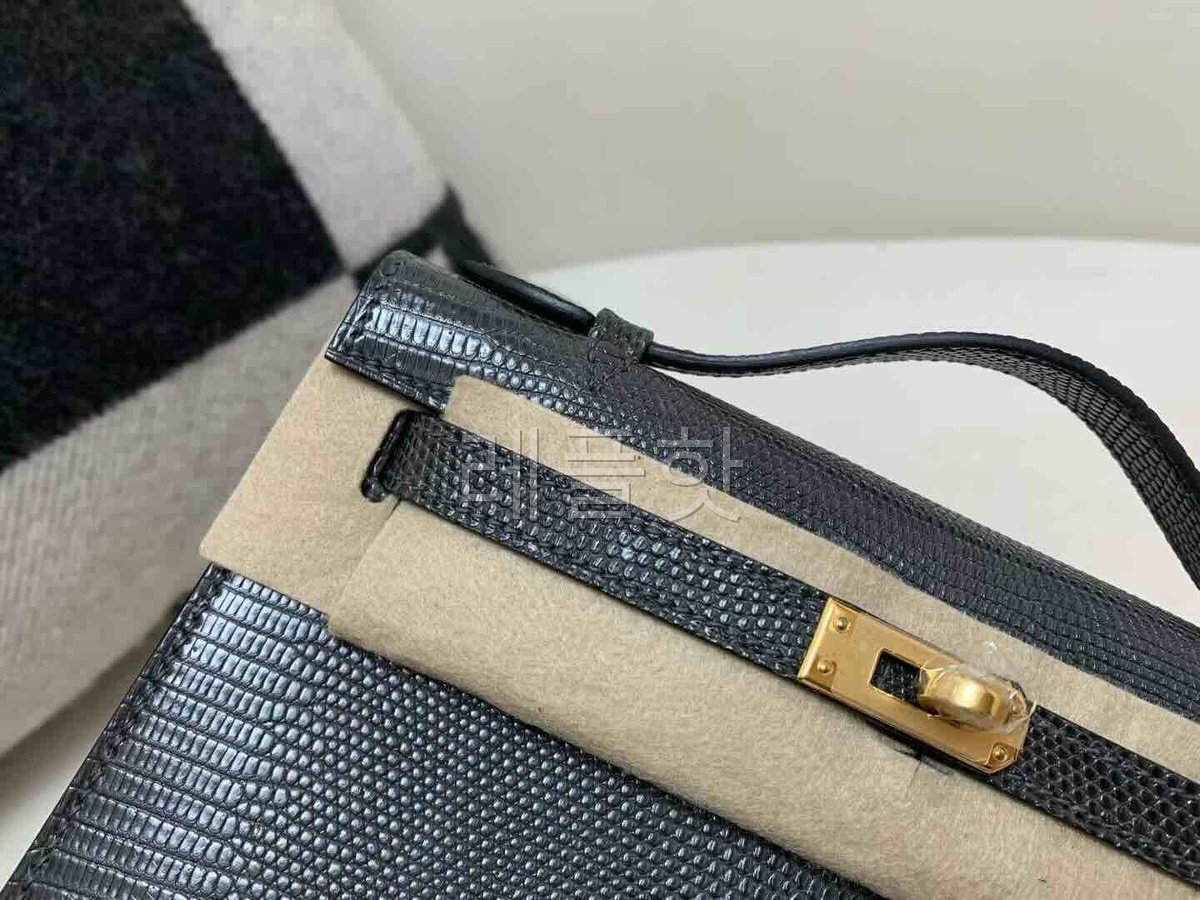 Hermès Pochette Lizard Graphite Grey x Gold Hardware