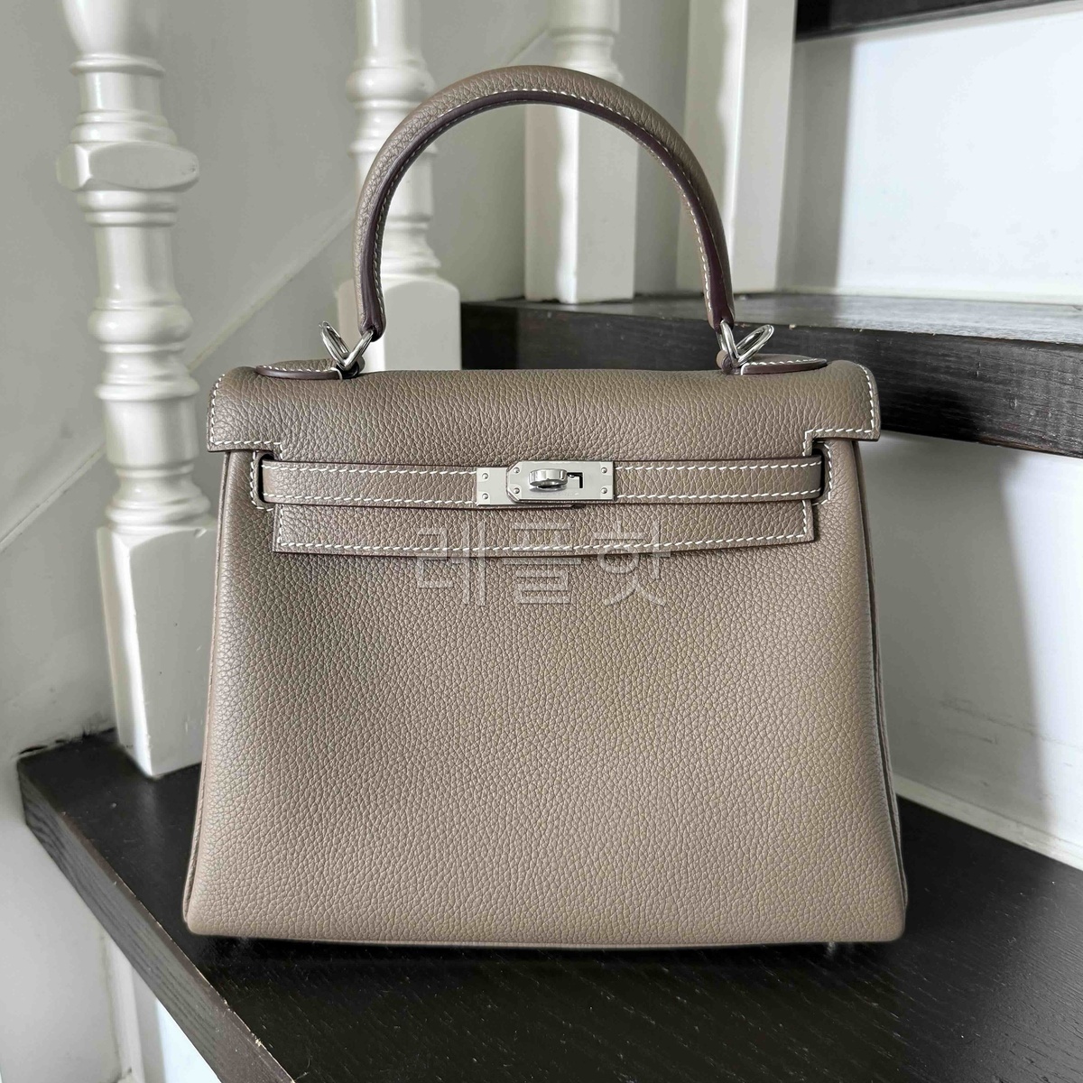 Hermès Kelly 25 Togo Etoupe x Palladium Hardware