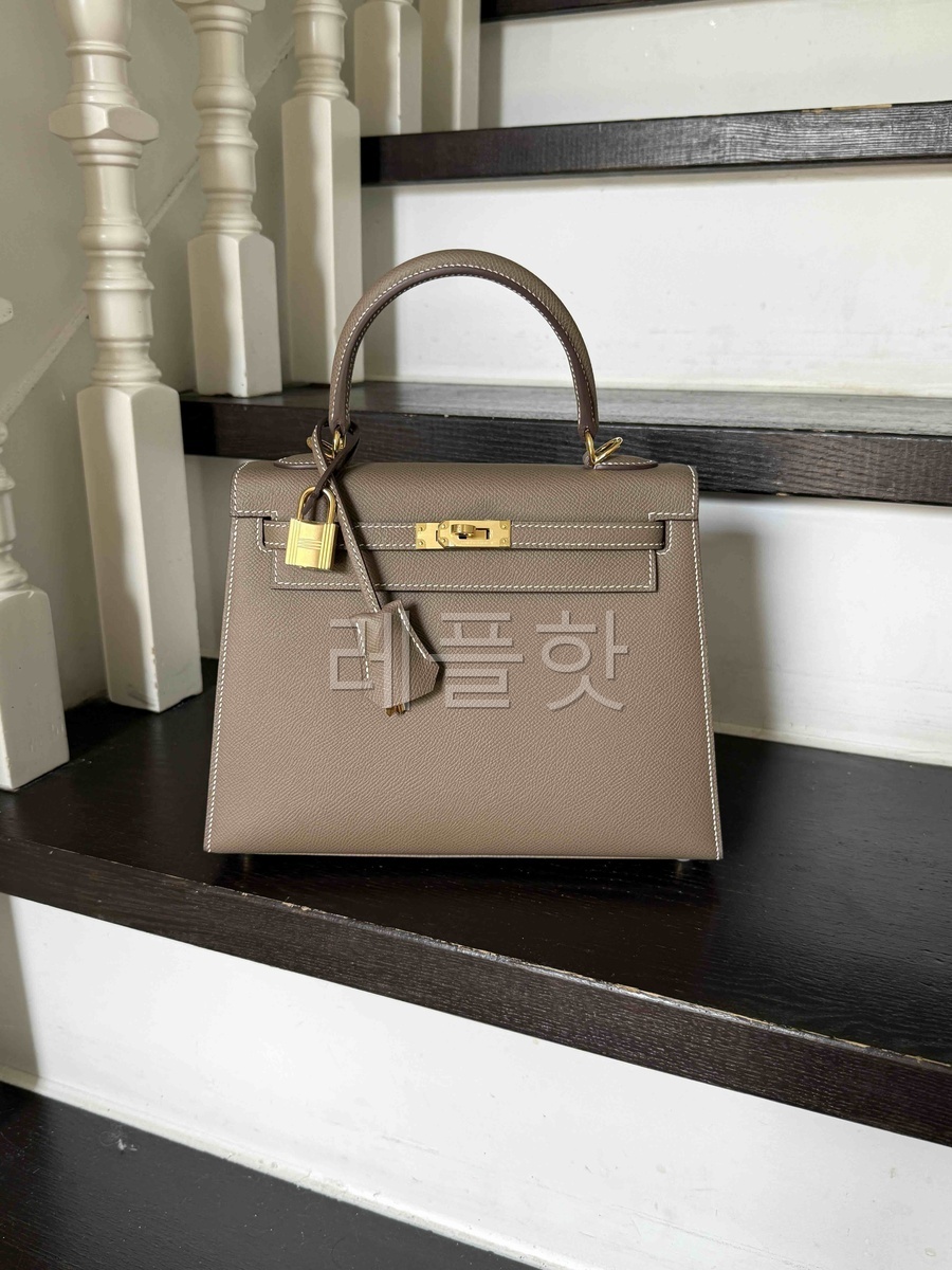 Hermès Kelly 25 Epsom Etoupe x Gold Hardware