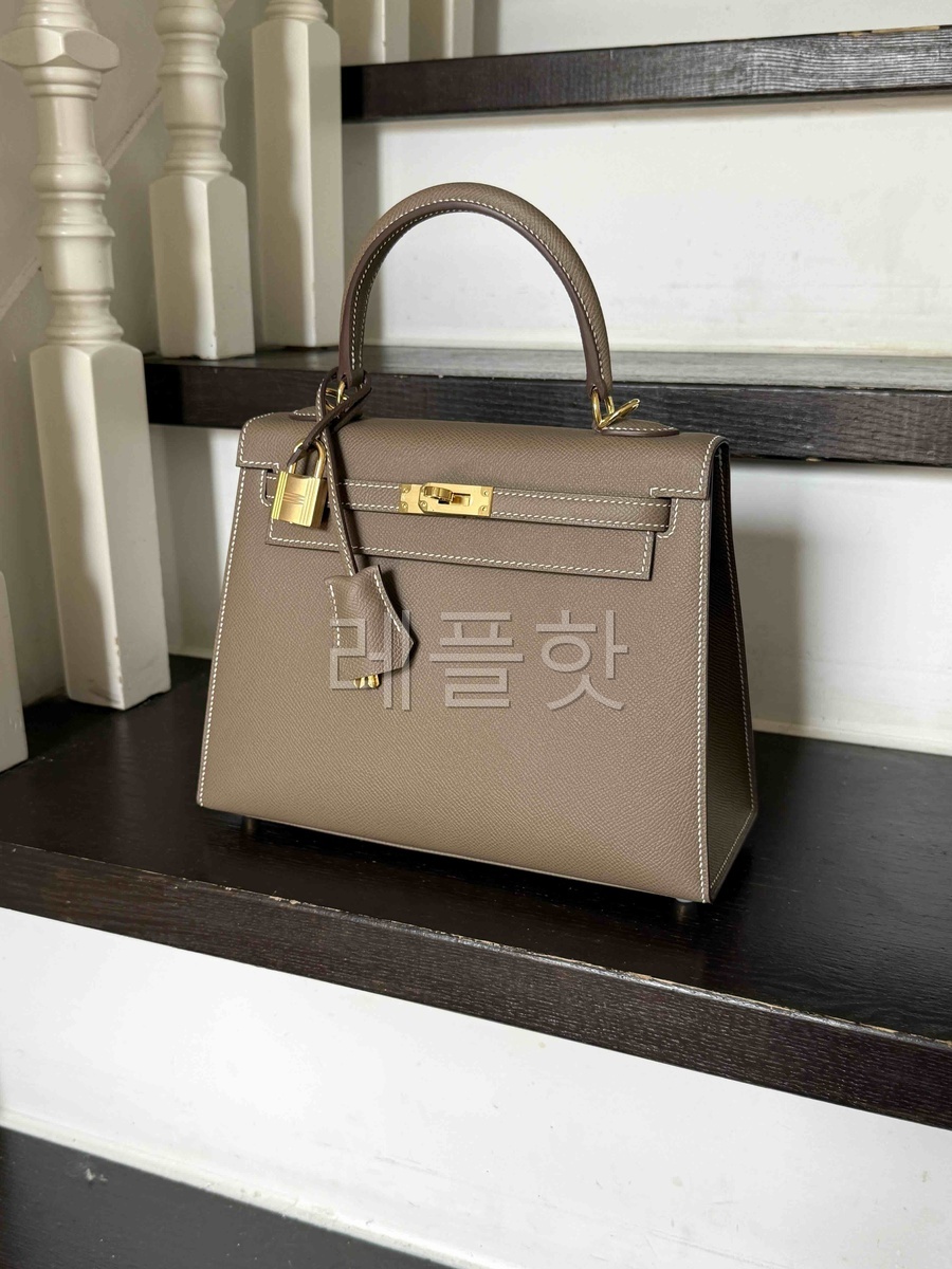 Hermès Kelly 25 Epsom Etoupe x Gold Hardware
