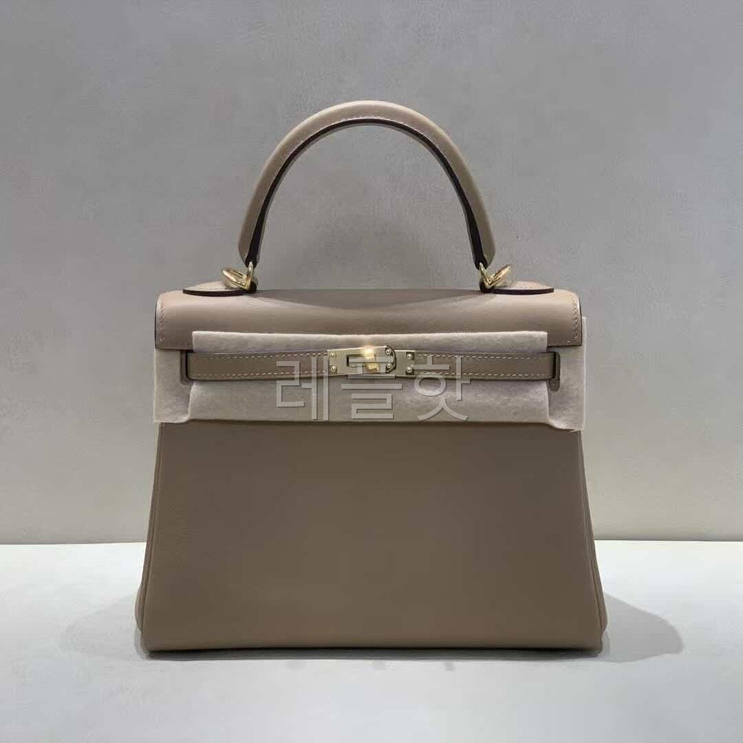 Hermès Kelly 25 Swift Etoupe x Gold Hardware