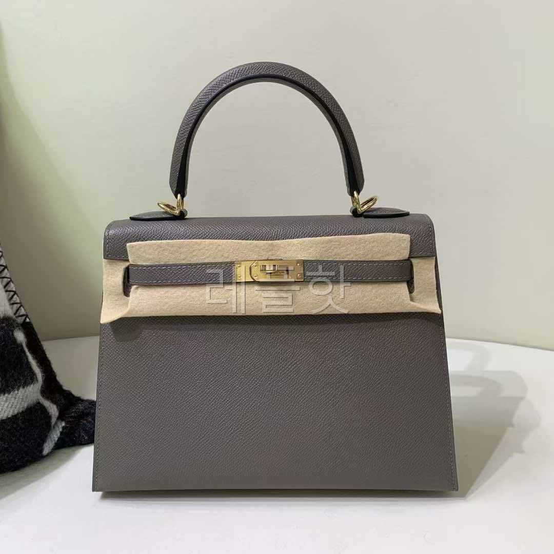 Hermès Kelly 25 Epsom Sellier Etain x Gold Hardware