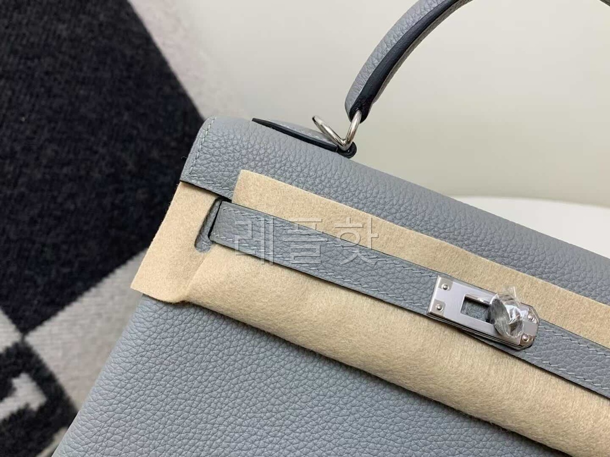 Hermès Kelly 25 Togo Gris Mouette x Palladium Hardware