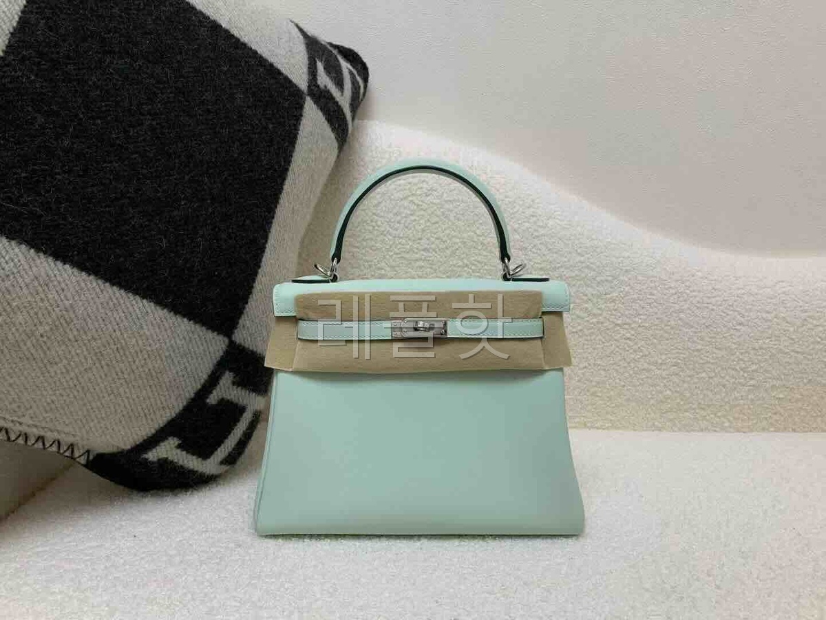Hermès Kelly 25 Swift Mint Green (N3) x Palladium Hardware