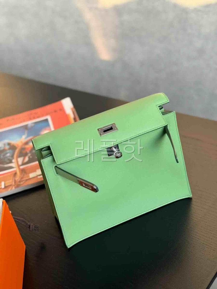 Hermès Kelly Danse Swift Vert Criquet x Palladium Hardware