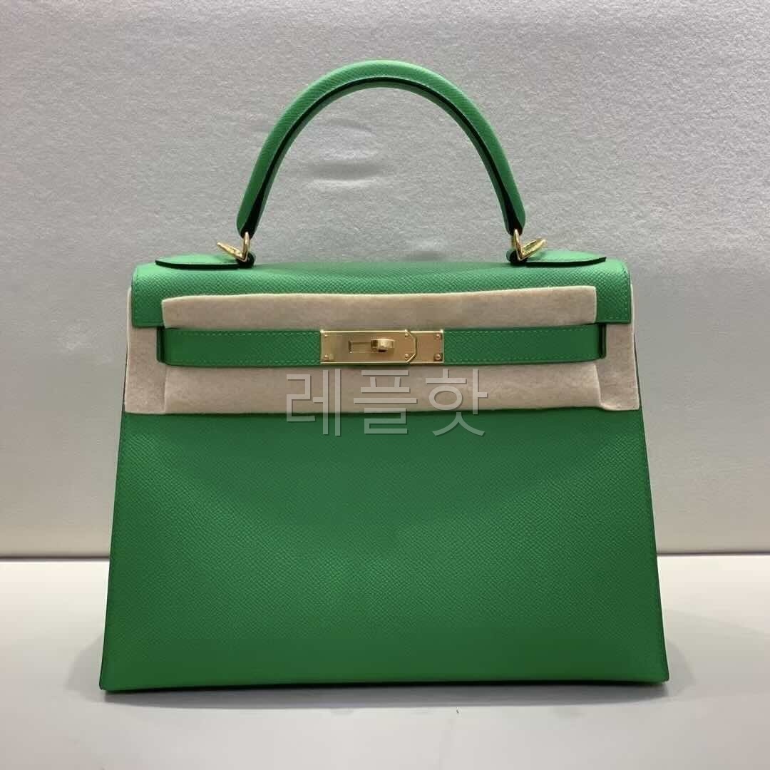Hermès Kelly 28 Sellier Epsom Bamboo x Gold hardware