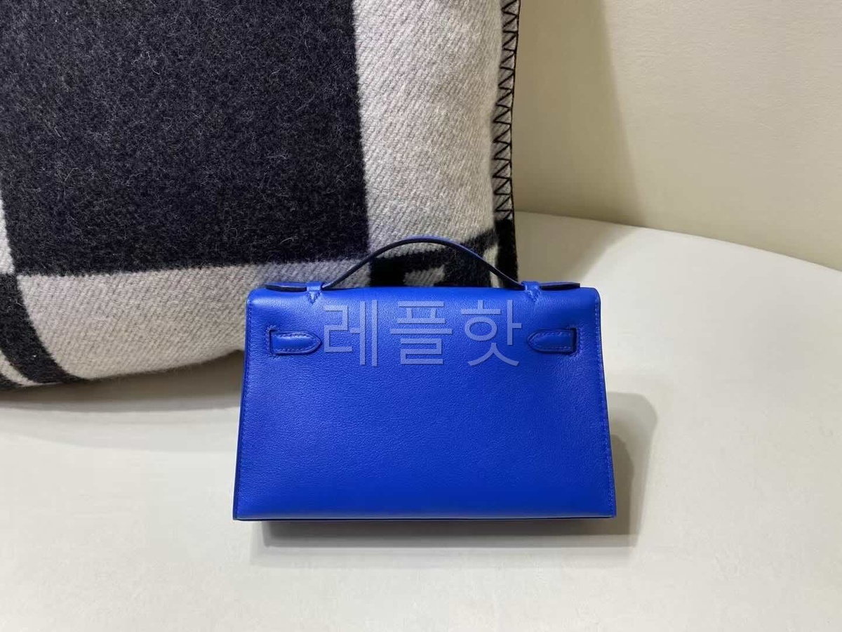 Hermès Kelly Pochette Swift Bleu Electric x Palladium Hardware