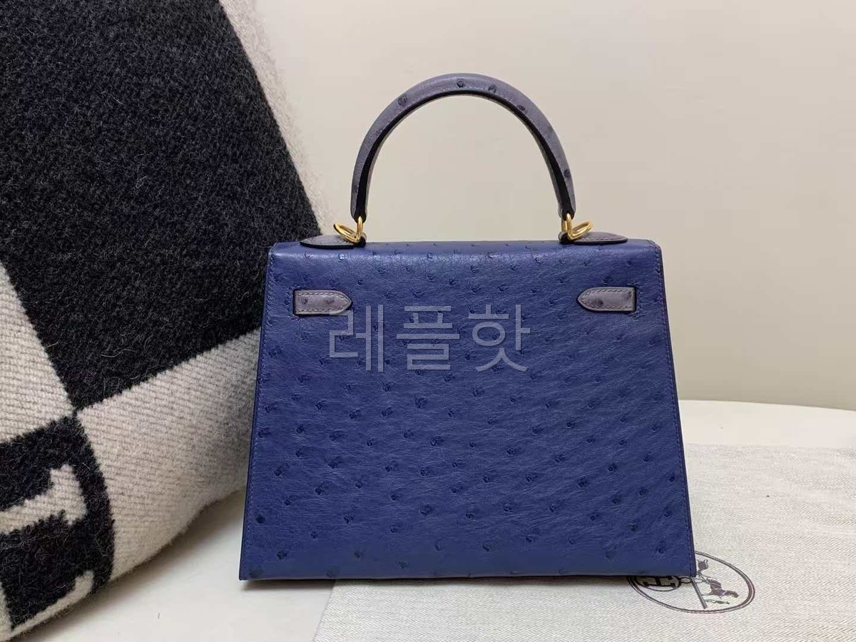 Hermès Kelly 25  Ostrich Bleu Saphir x Gold Hardware