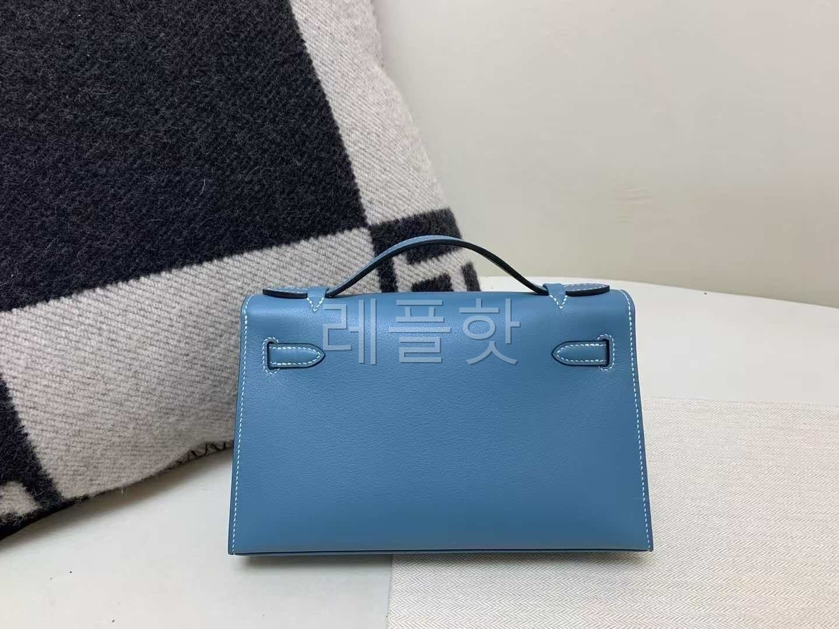 Hermès Kelly Pochette Swift Bleu de Prusse x Gold Hardware