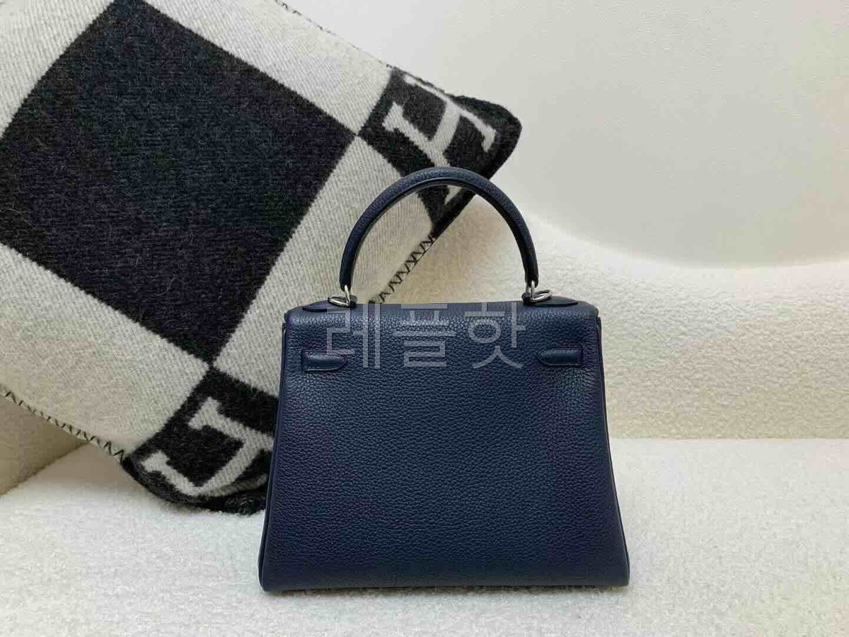 Hermès Kelly 25 Togo Gem Blue x Palladium Hardware