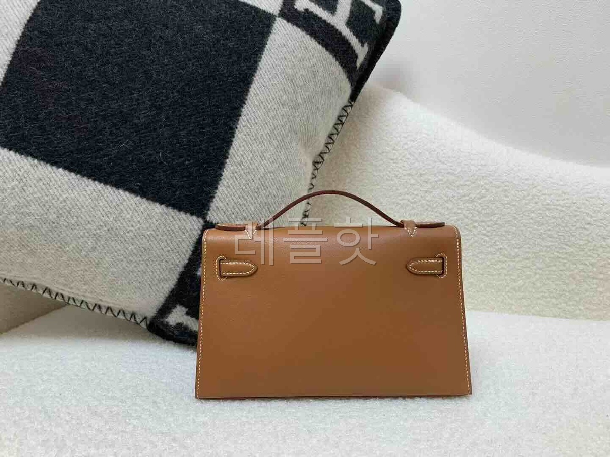 Hermès Pochette Swift Gold x Gold Hardware