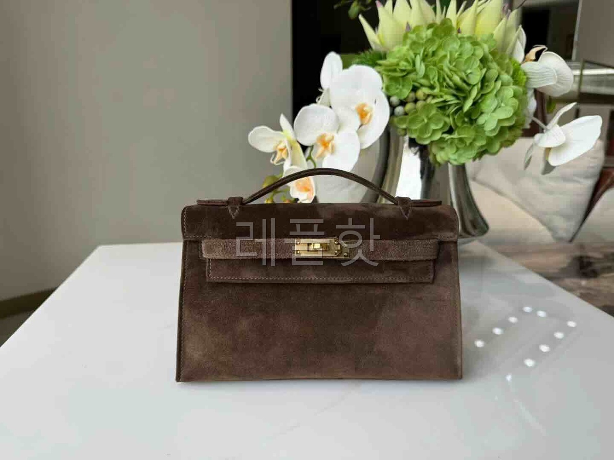 Hermès Kelly Pochette Suede Dark Brown x Gold Hardware