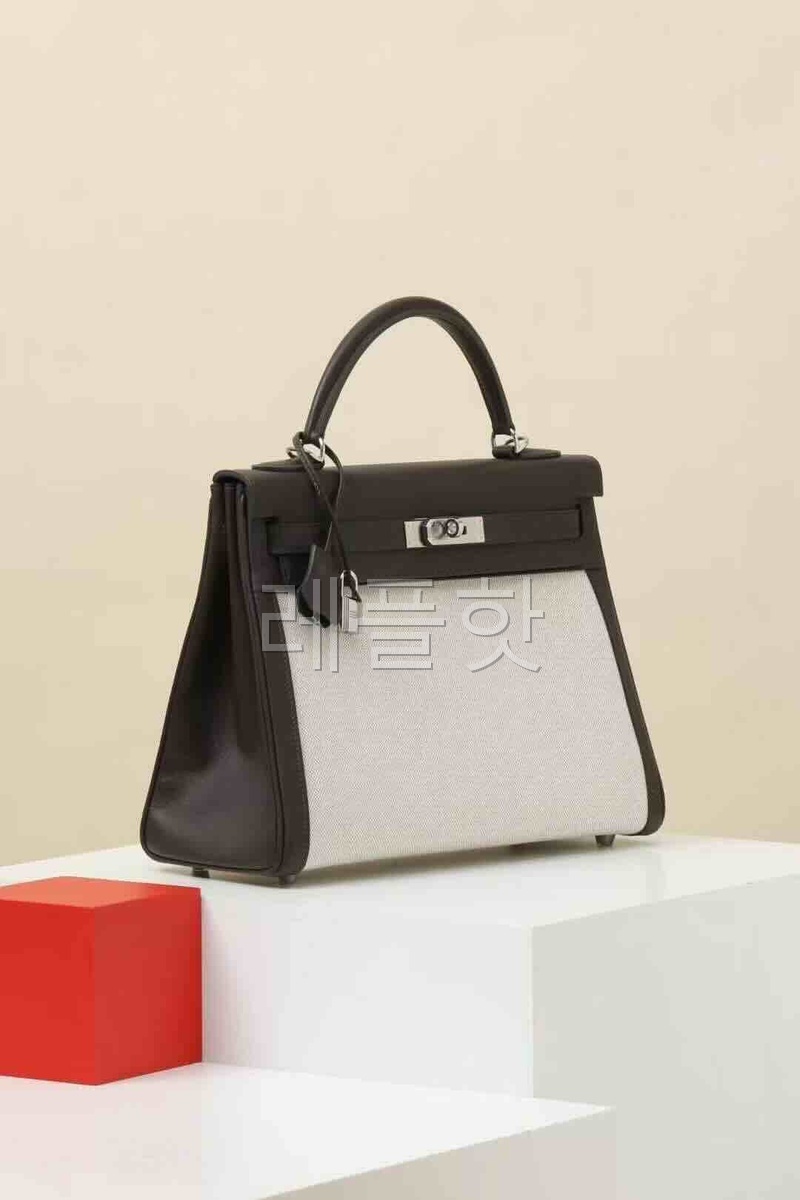 Hermès Kelly 32 Toile Canvas Écru / Ébène Swift x Palladium Hardware