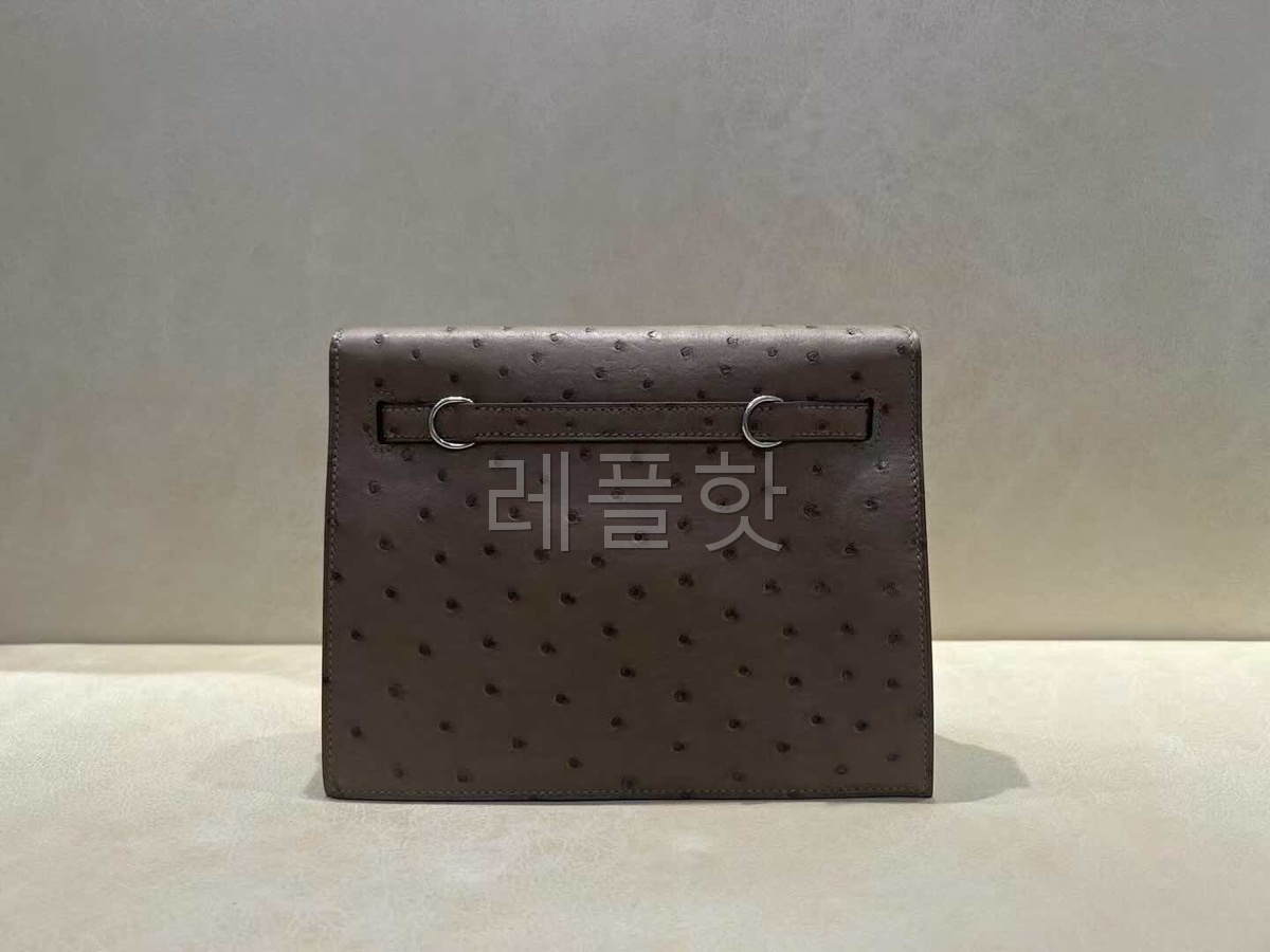 Hermès Kelly Danse Ostrich Moka x Palladium Hardware
