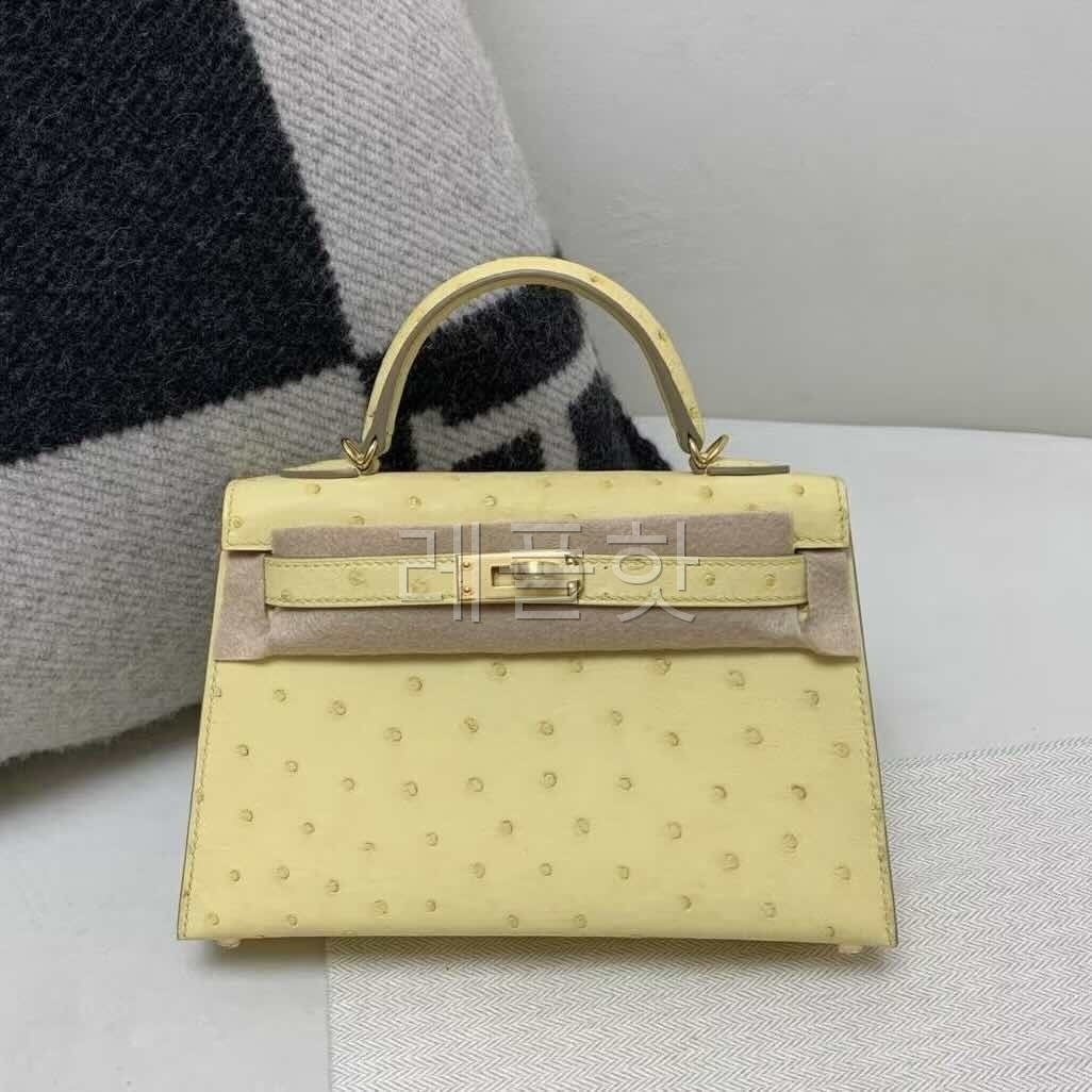 Hermès Kelly Mini II 20 Ostrich Jaune Poussin x Gold Hardware