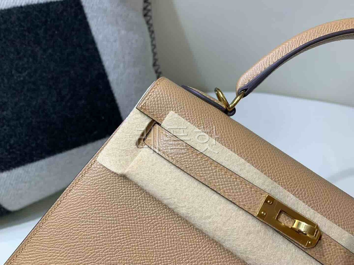 Hermès Kelly 25 Epsom Chai x Gold Hardware