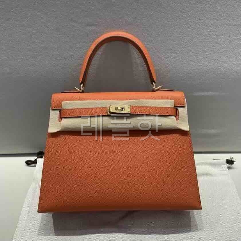 Hermès Kelly 25 Sellier Epsom Orange x Gold Hardware