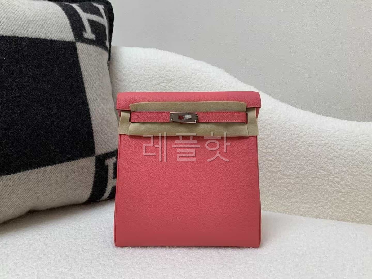 Hermès Kelly Ado 22 Togo 8W Lipstick Pink x Palladium Hardware