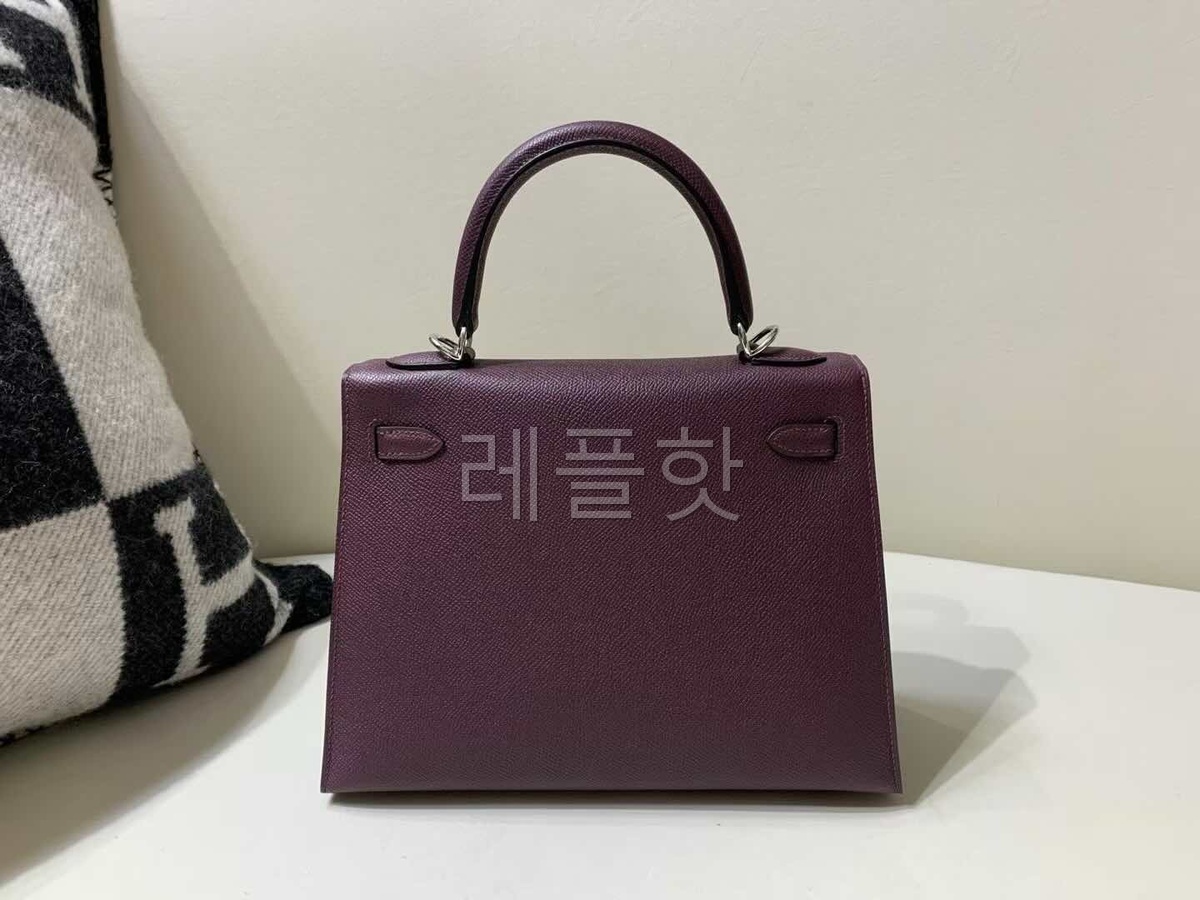 Hermès Kelly 25 Epsom Sellier Raisin x Palladium Hardware