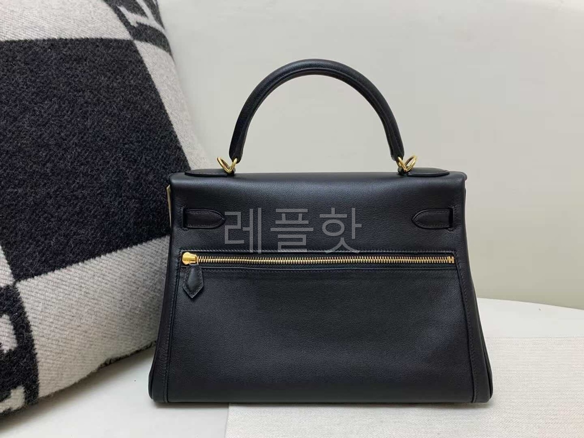 Hermès Kelly Lakis 32 Retourne Swift Noir x Gold Hardware
