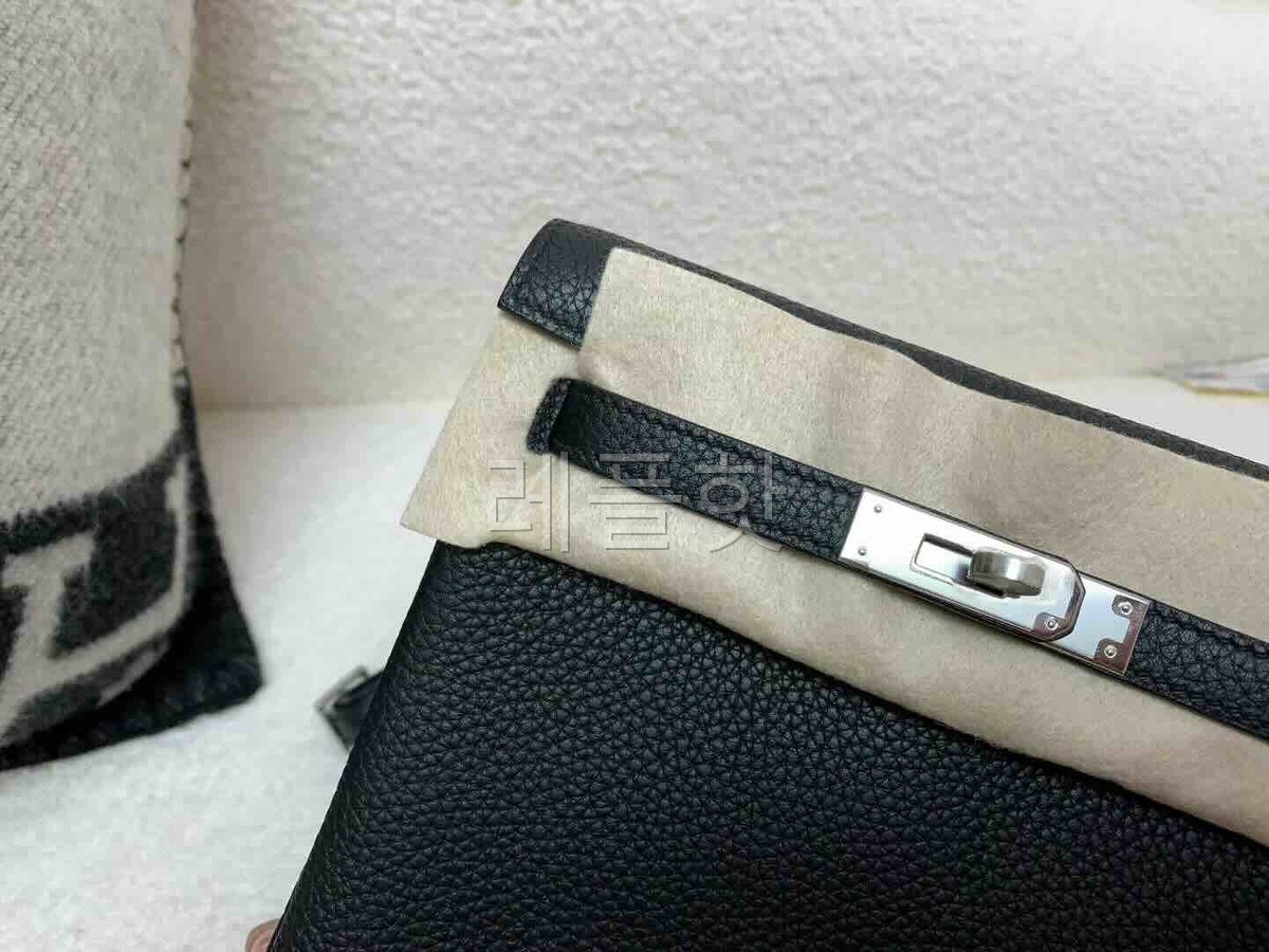 Hermès Ado 22 Clemence Noir x Palladium Hardware