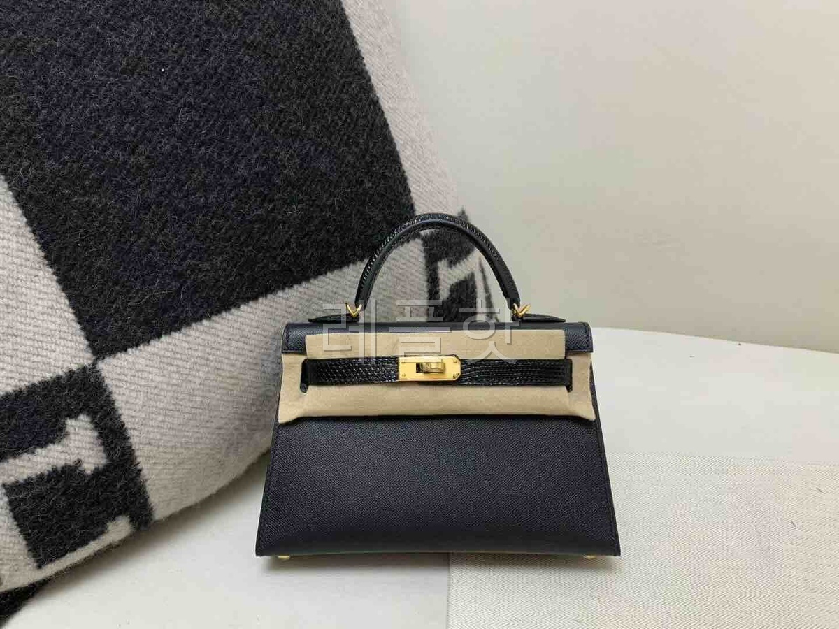 Hermès Mini Kelly II Touch Madame & Lizard Noir x Gold Hardware