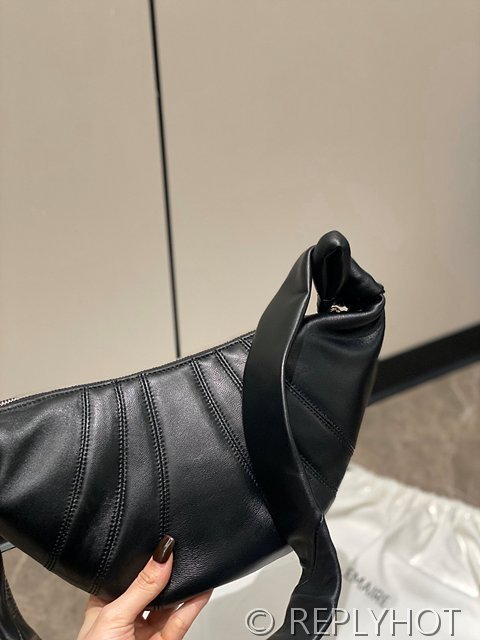 ★갓성비상품★ 르메르 스몰 크루아상백 [매장가 188만원대]